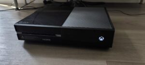 Lire la suite à propos de l’article Réparation d’une Xbox à Metz : court-circuit, port HDMI et nettoyage complet